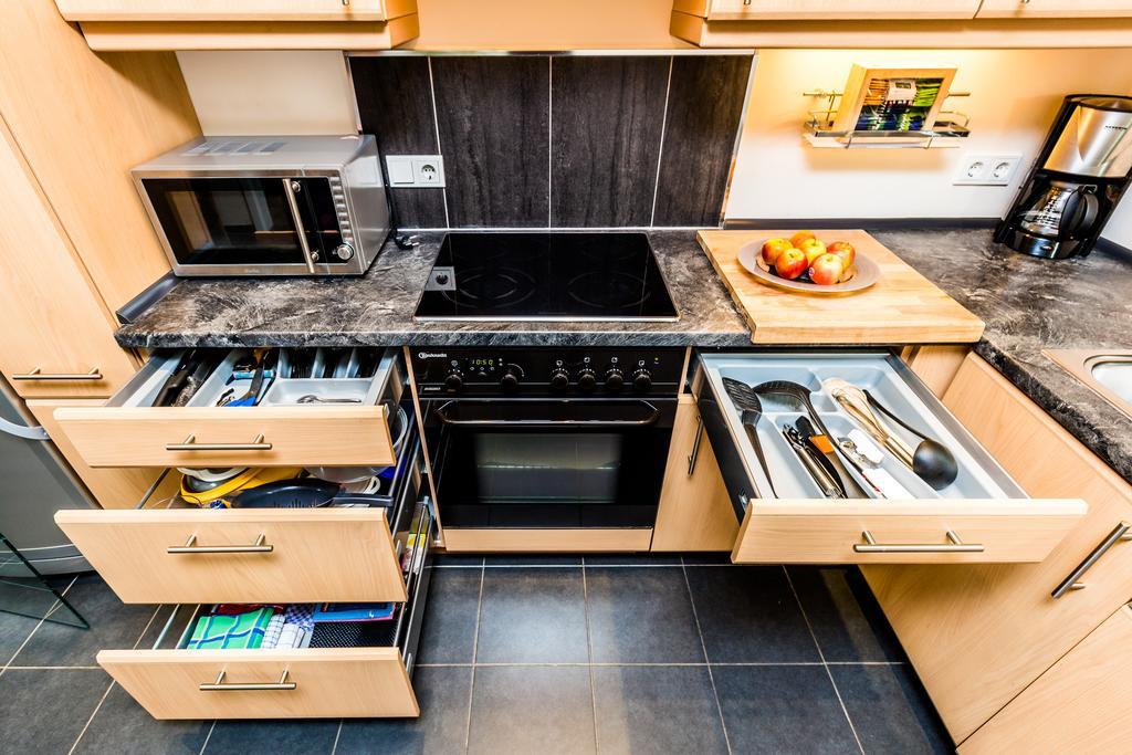 Design Apartment In Koeln Mit Terrasse Номер фото